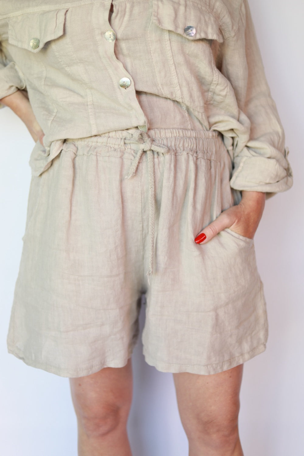 Oats  linen shorts