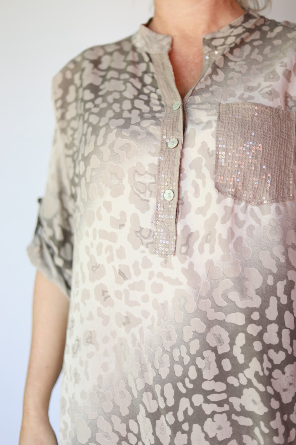 GWEN Italian Blouse