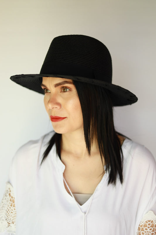 Tammy black hat