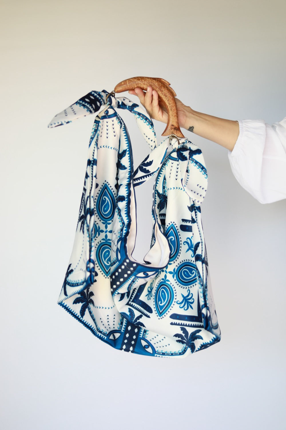 Cami palm tree detail bag